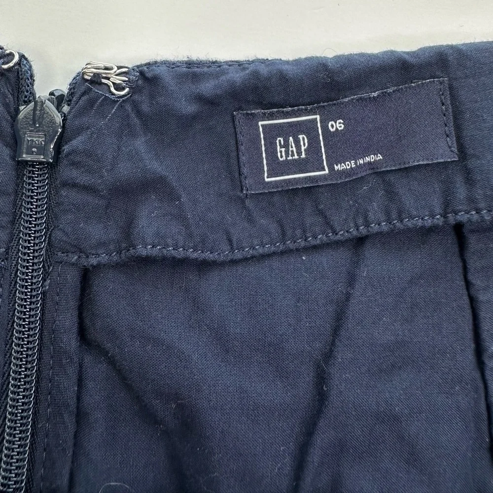 Navy Gap embroidered‎ skirt